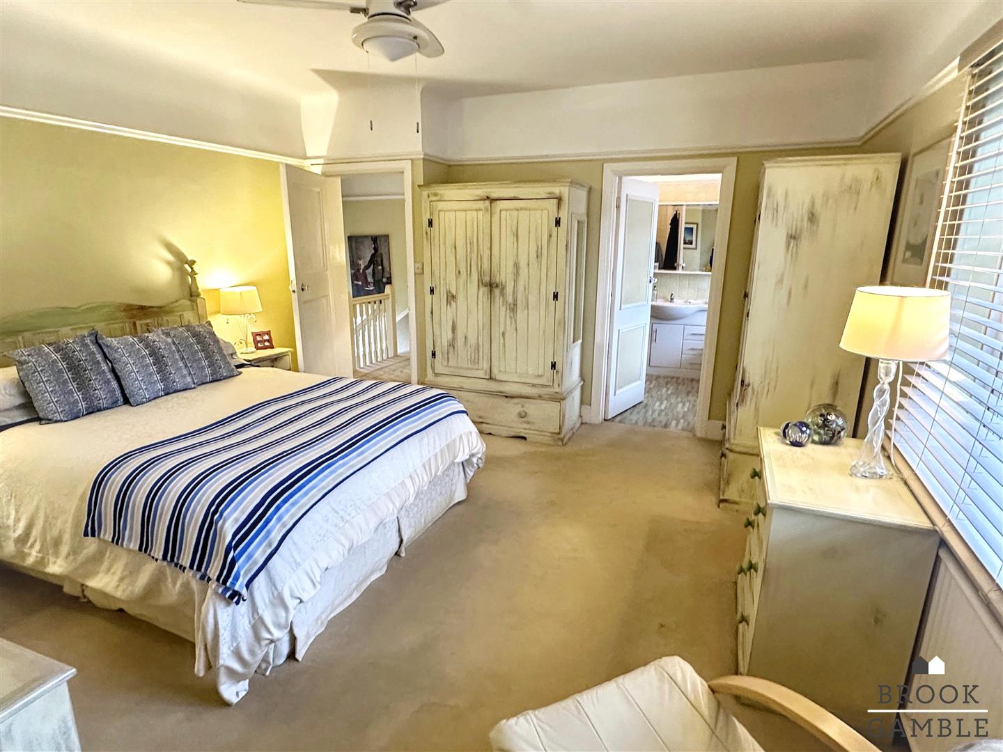 4 Bedroom House - Detached. Le Brun Road in Eastbourne, 23